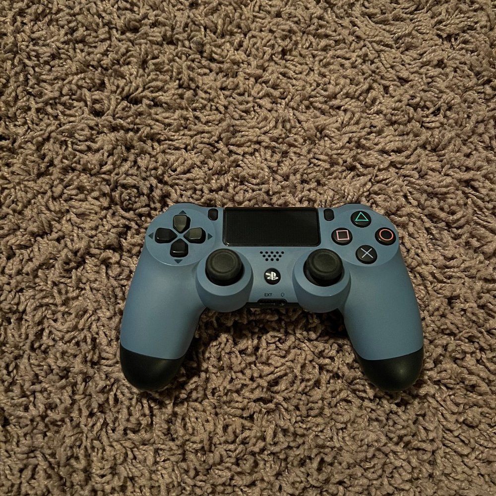 Playstation DualShock 4 Wireless Controller - Light Blue